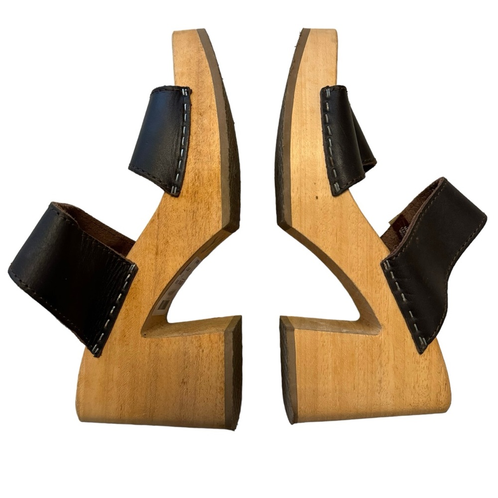 Vintage Y2K 9 & Co Leather Wooden Chunky Platform Heel Sandals